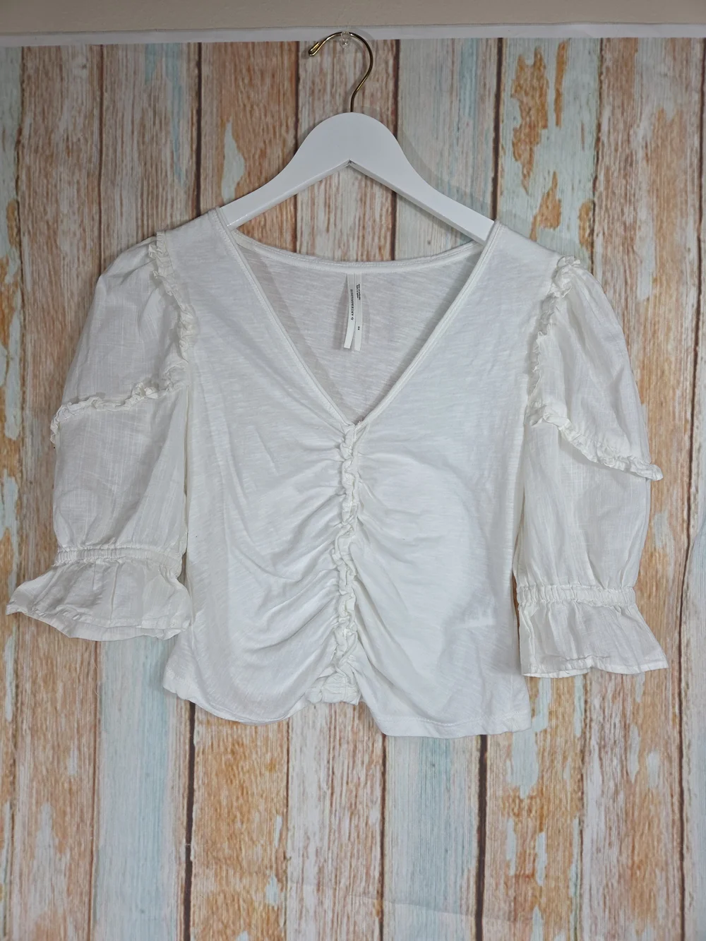 Anthropologie Dreamy Ruched Cream Ruffle Top. 100% Cotton. Size XS